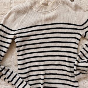GAP Cream Ribbed Knit Sweater